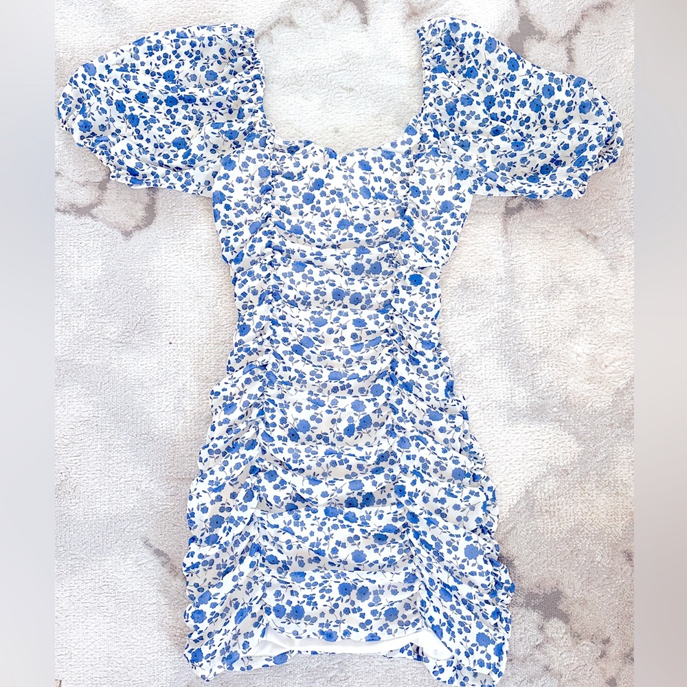 NWT Floral Ruched Dress